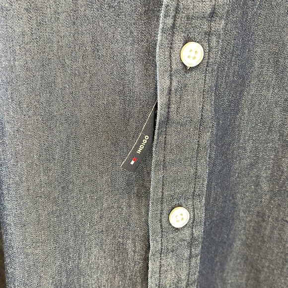 Tommy Hilfiger Button Up Casual Dress Shirt Navy Blue - Picture 2 of 9